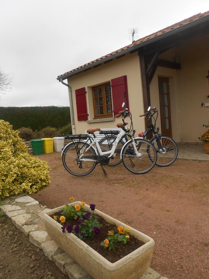 Gite De Belle Vue Semur-en-Brionnais Exterior photo